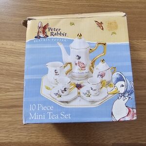 Peter Rabbit 10 Piece Mini Tea Set